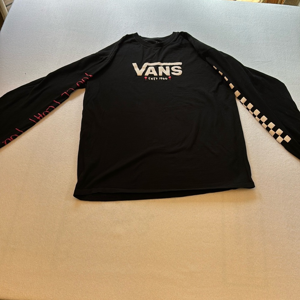 VANS IT Horror “you’ll float too” long sleeve T shirt size large